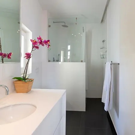 Apartment Sunny And Spacious With A River View *