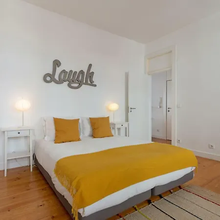 Apartment Sunny And Spacious With A River View Lisbon