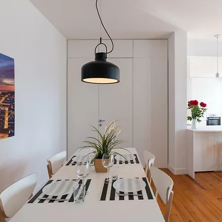 Apartment Sunny And Spacious With A River View *